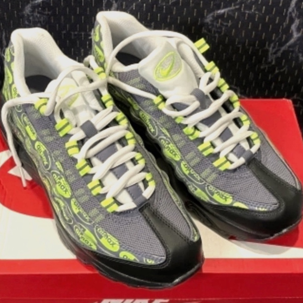 Nike Kids Sneakers Gray, Black & Neon Green